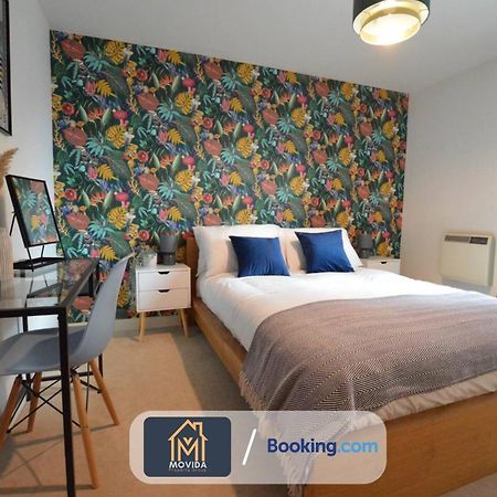 Lgi Stunning 1 Bedroom Apartment By Movida Property Group Short Lets & Serviced Accommodation Лийдс Екстериор снимка